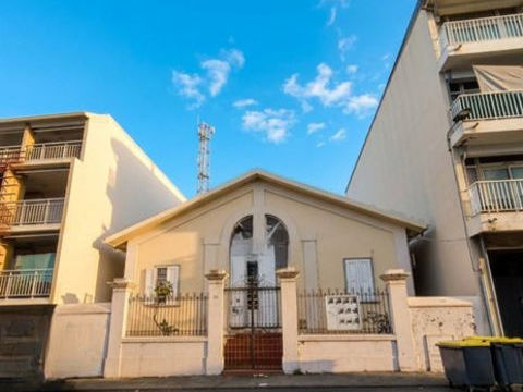 Local commercial 210m2 &agrave; St-Denis 3000 97400 St denis