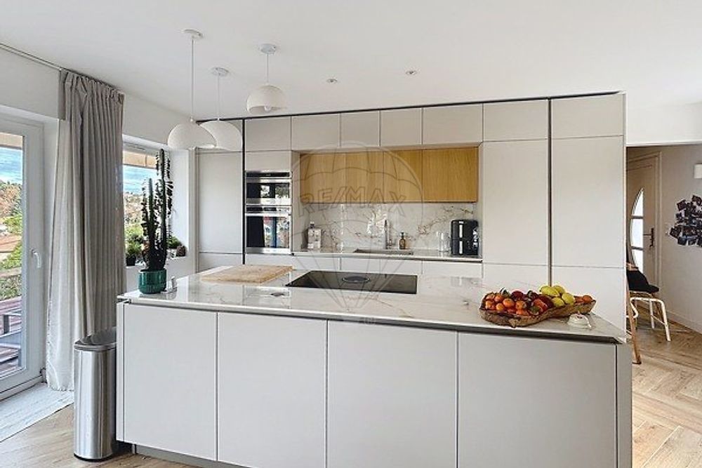 � vendre  Maison Cagnes-sur-Mer (06800)