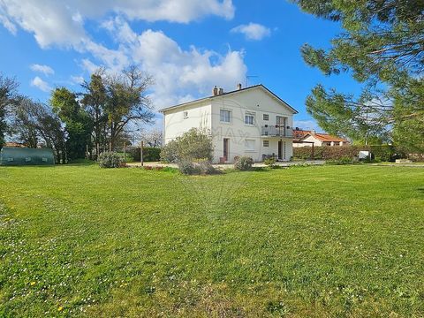   Maison 4 chambre(s) � vendre Maison - 6 pi�ce(s)