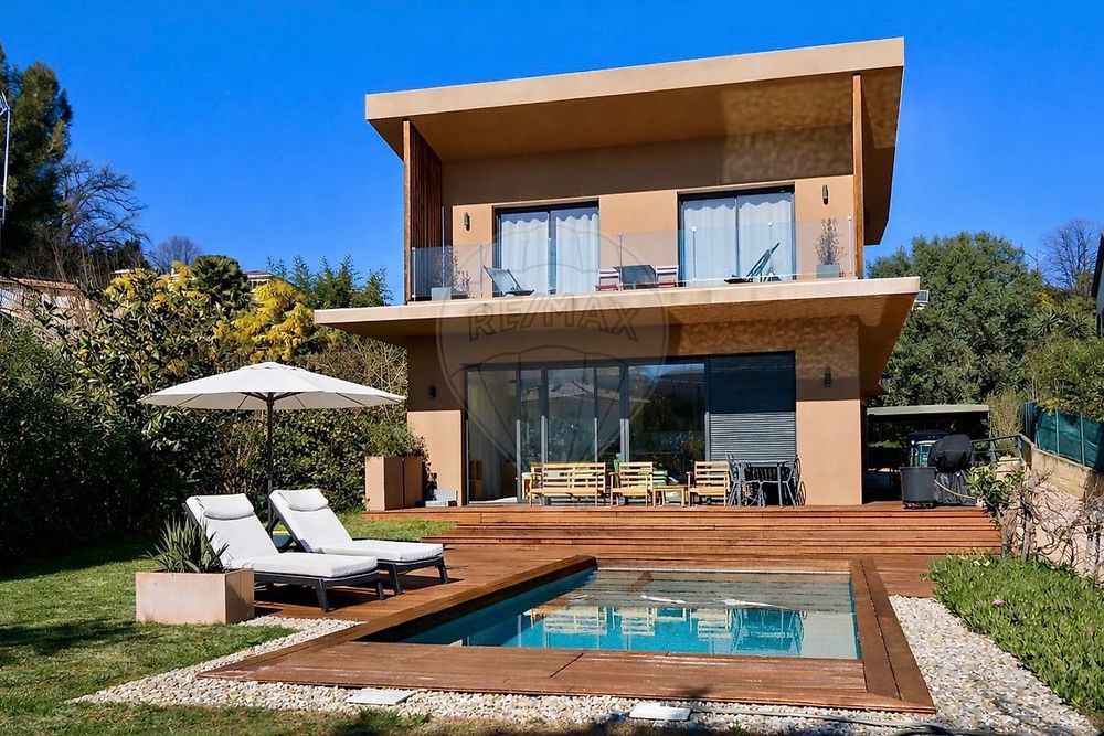 � vendre  Maison Cagnes-sur-Mer (06800)