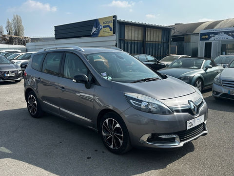 Renault Grand Sc&eacute;nic III Grand Sc&eacute;nic TCe 130 Energy Bose Edition 7 pl 2016 occasion LA COURNEUVE 93120