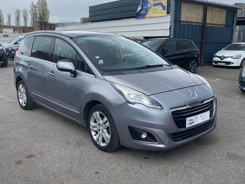 Peugeot 5008 1.6 BlueHDi 120ch S&S EAT6 Allure 2015 occasion LA COURNEUVE 93120