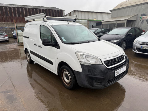 Peugeot Partner PARTNER FOURGON STANDARD 1.6 BLUEHDI 75 BVM5 PREMIUM 2017 occasion LA COURNEUVE 93120