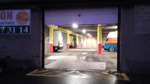 Location Parking / Garage 1 pièce 10 m²