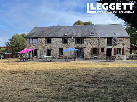   Grande b�tisse ancienne en pierre comprenant trois propri�t�s bien r�nov�es. Maison - 15 + pi�ce(s)
