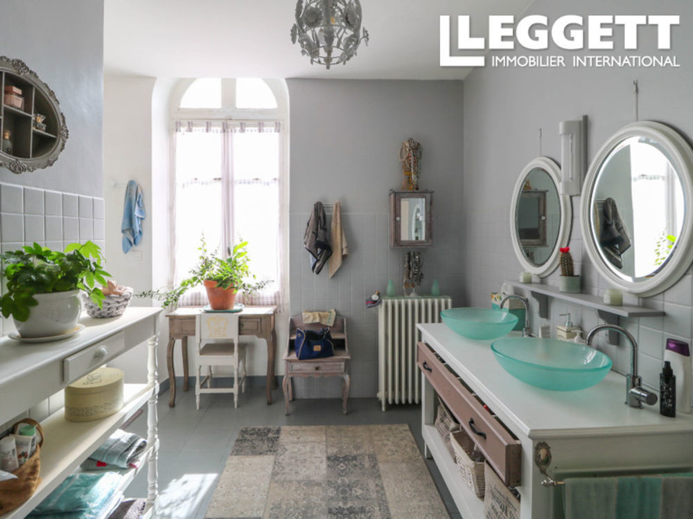 � vendre  Propri�t�/ch�teau Uz�s (30700)