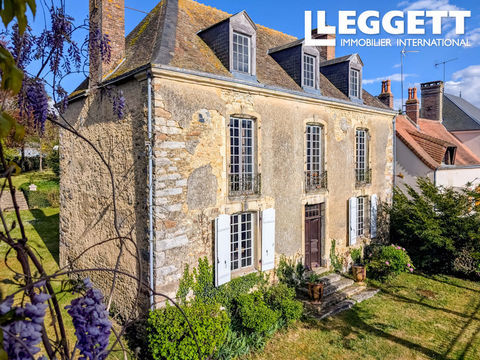   Perche. Ravissant presbyt�re de 1784, au coeur d'un village sarthois, des communs, parc 1,710m� .... Maison - 9 pi�ce(s) - 280 m�