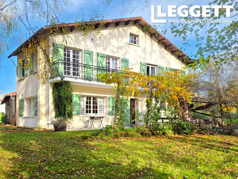   Maison de caract�re au bord de la rivi�re, 4 chambres, d�pendances  ? Ancien site de moulin � Alloue Maison - 5 pi�ce(s) - 152 m�