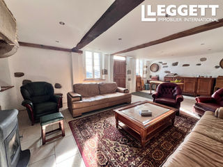  Maison � vendre 9 pi�ces 245 m�