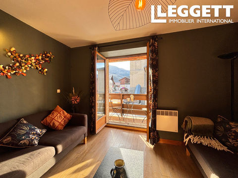   Maison familiale de 3 chambres, terrasse, balcon, grand cave � Macot. Proche de l'�cole et commerces.<br /><br /> Maison - 4 pi�ce(s) - 73 m�