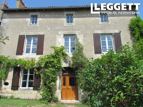   Belle maison du bourg avec 3 chambres, 2 salles d'eau, piscine, jardin et garage Maison - 5 pi�ce(s) - 179 m�