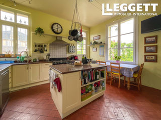  Maison � vendre 15 + pi�ces 420 m�