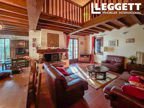   SOIS OFFRE - SAINT LEON : Maison 4 chambres avec piscine � rafraichir Maison - 6 pi�ce(s) - 136 m�