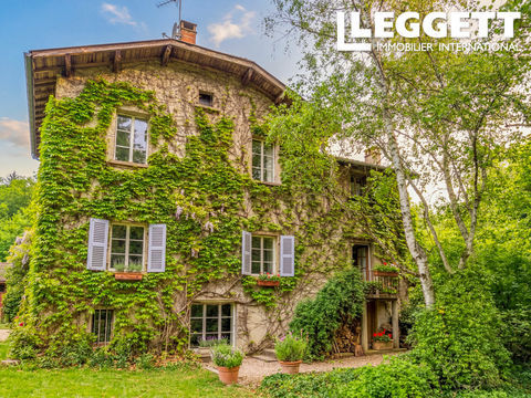   Ancien moulin r�nov� avec charme, nature pr�serv�e et nombreuses d�pendances Maison - 5 pi�ce(s) - 190 m�