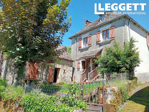  Dans un beau village calme, maison de village � r�nover et ses 2 d�pendances Maison - 3 pi�ce(s) - 50 m�