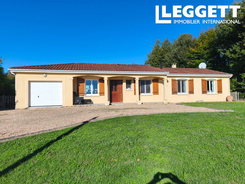   Maison 5 pi�ces de 130 m2<br />2 Chambres de 19 et 16 m2 avec douches et toilette<br />Cuisine  s�par�e toute �quip�e <br /> Maison - 5 pi�ce(s) - 130 m�