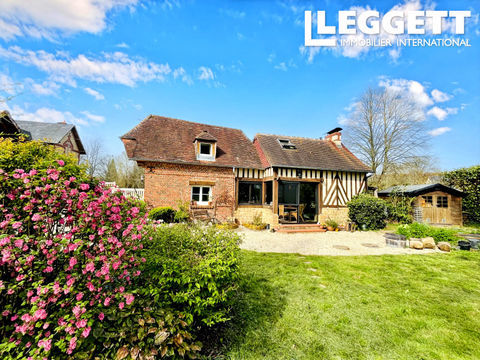   Rare : maison en briques et colombages avec �tang priv� sur un terrain de 1,1 hectares  au c?ur du Pays d'Auge Maison - 4 pi�ce(s) - 53 m�