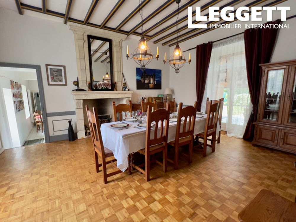 � vendre  Propri�t�/ch�teau Saint-Macaire-du-Bois (49260)