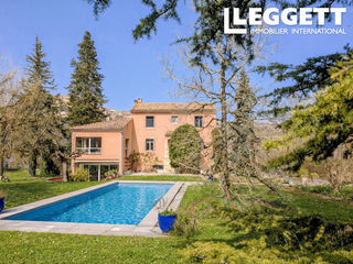  Maison � vendre 10 pi�ces 251 m�