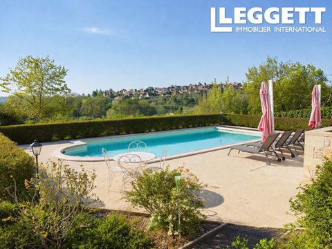   Vue Exceptionnelle sur Domme ? Propri�t� P�rigourdine de Standing construite en 2011, Piscine, Ascenseur & PV Maison - 7 pi�ce(s) - 175 m�