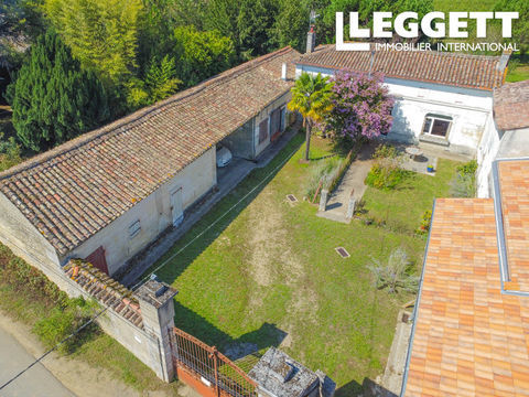   Ancien corps de ferme, nombreuses d�pendances, grand terrain plat, proche Charente, 20mn Angoul�me Maison - 4 pi�ce(s) - 108 m�