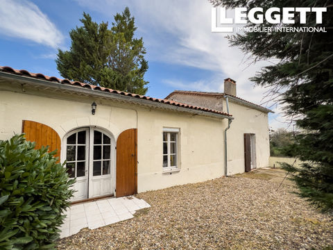   Charmante maison en pierre de village avec vue sur le ch�teau, 3 chambres et toiture r�cente Maison - 5 pi�ce(s) - 154 m�