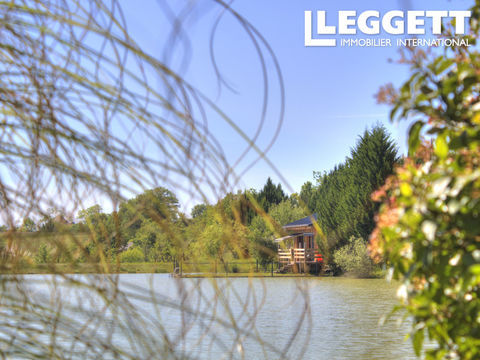   3 MAGNIFIQUES MAISONS AU BORD DU LAC + DOMAINE 32 HA + 3 G�TES + GRANGES + VIGNES + VUES SUR LES MONTAGNES... Propri�t�/ch�teau - 15 + pi�ce(s) - 955 m�