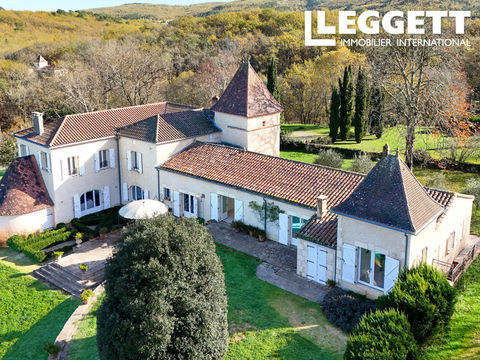   Manoir en pierre r�nov� avec piscine int�rieure, g�te et plus de 11 ha � vendre � Mauroux, Lot. Maison - 9 pi�ce(s) - 327 m�
