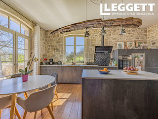  Maison � vendre 15 + pi�ces 335 m�