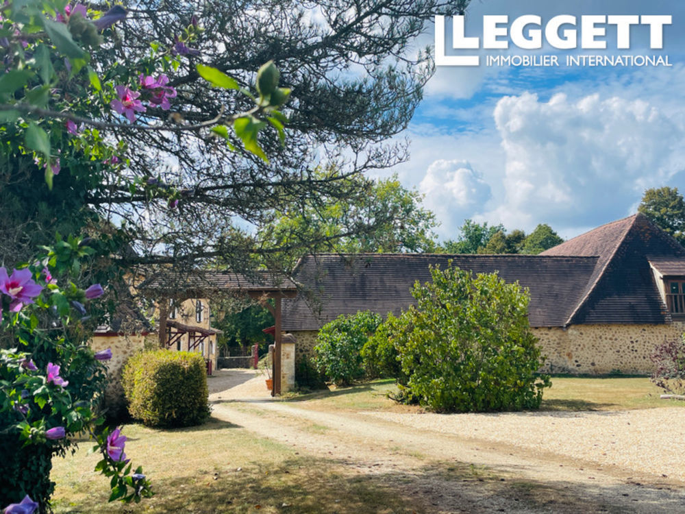 � vendre  Maison Lacropte (24380)