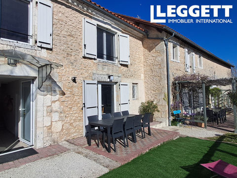   Propri�t� r�nov�e avec plusieurs options : familiale, vacances ou investissement location saisonni�re av�r�e. Maison - 5 pi�ce(s) - 204 m�