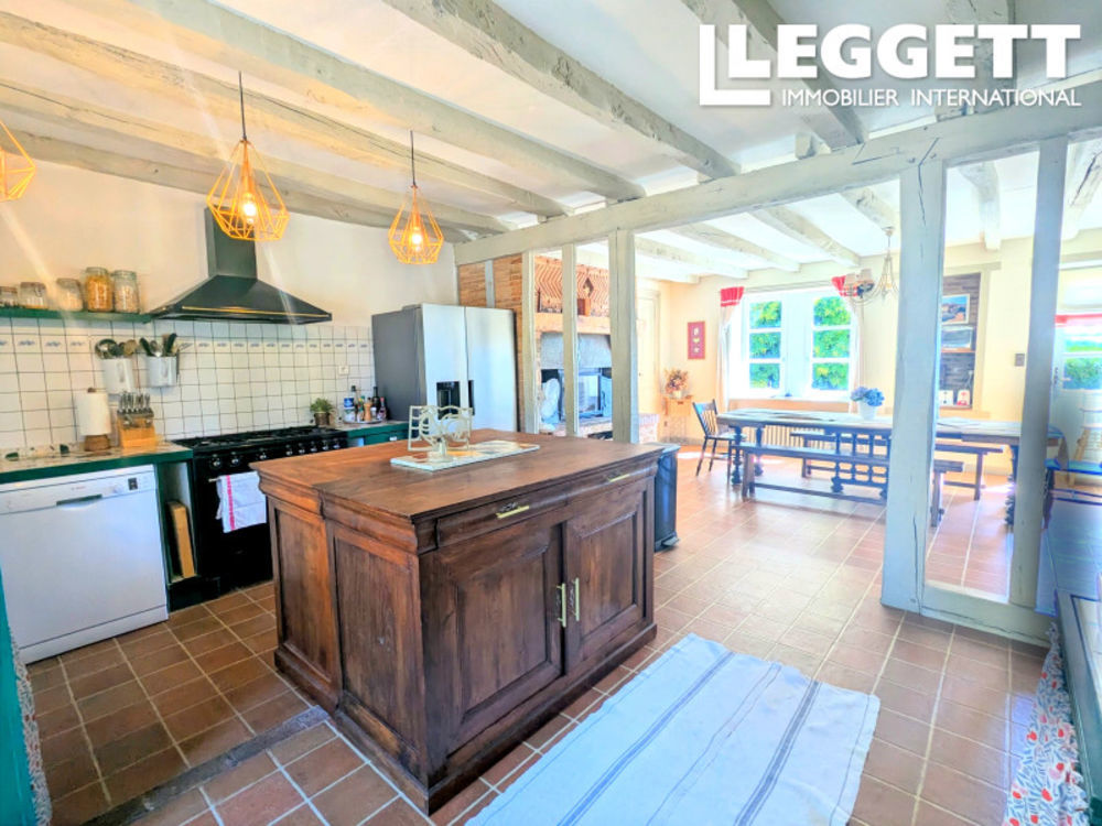 � vendre  Maison Saint-Priest-Ligoure (87800)