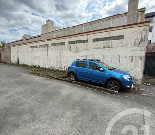  Parking / Garage � louer 