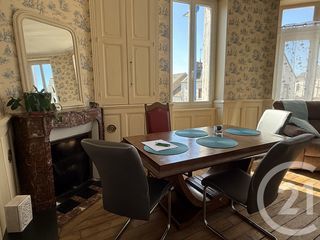  Immeuble � vendre 243 m�