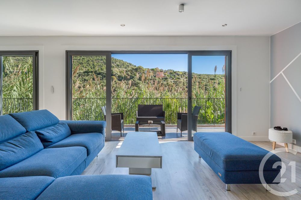 � vendre  Maison �ze (06360)