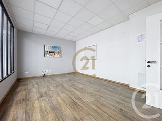  Appartement � louer 4 pi�ces 179 m�