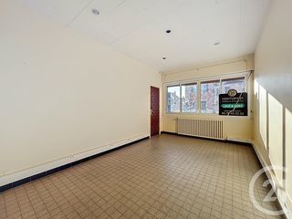  Appartement � louer 4 pi�ces 130 m�