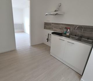  Appartement � louer 4 pi�ces 75 m�