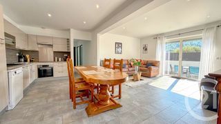  Maison � vendre 7 pi�ces 228 m�