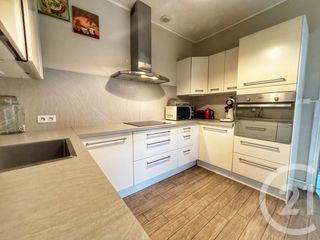  Maison � vendre 5 pi�ces 1696 m�