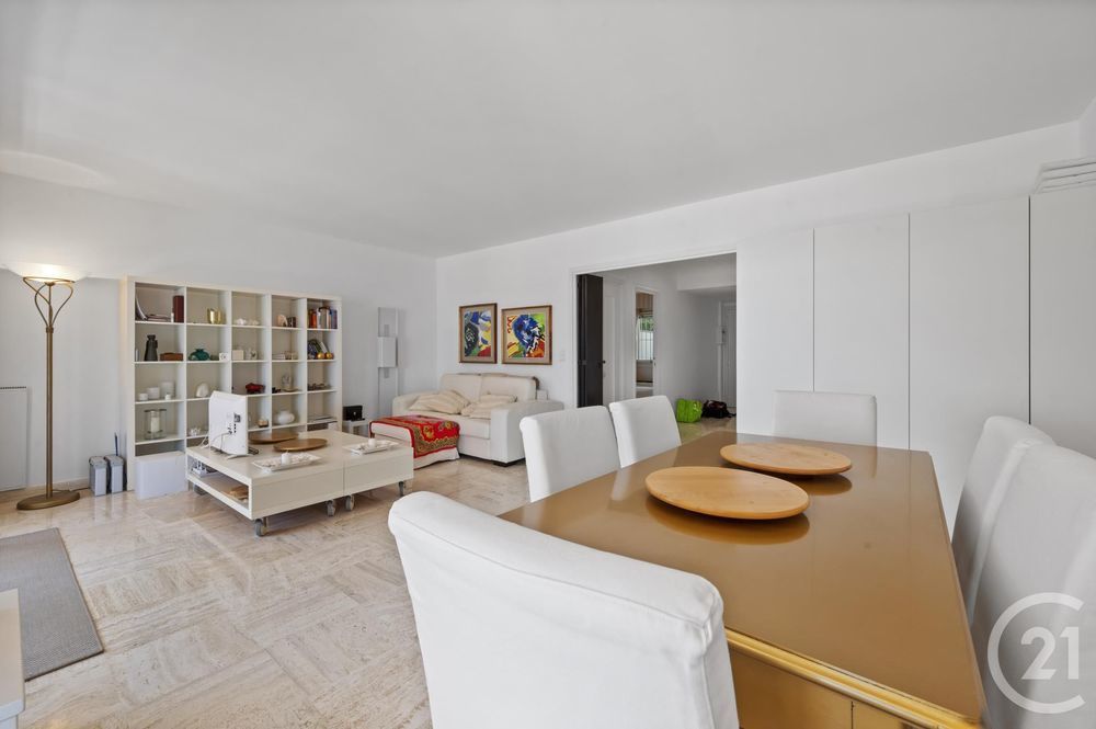 � vendre  Appartement �ze (06360)