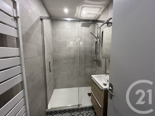  Appartement � louer 4 pi�ces 81 m�