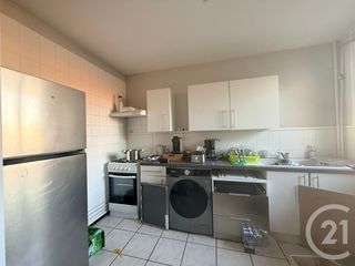  Immeuble � vendre 755 m�