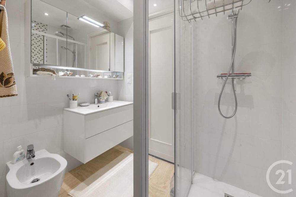 � vendre  Appartement �ze (06360)