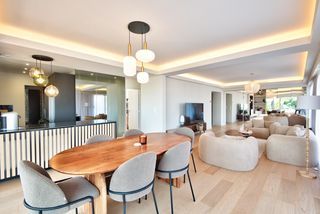  Appartement � vendre 4 pi�ces 150 m�