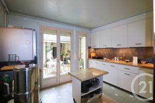  Maison � vendre 9 pi�ces 275 m�