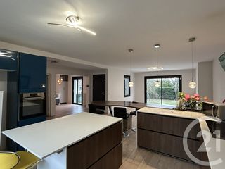  Maison � louer 8 pi�ces 173 m�