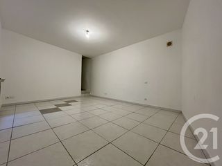  Appartement � louer 3 pi�ces 93 m�