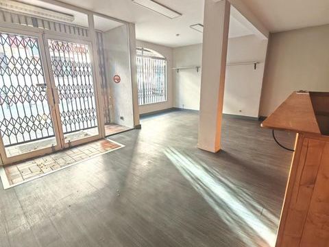   Location Appartement Appartement - 1 pi�ce(s) - 51 m�