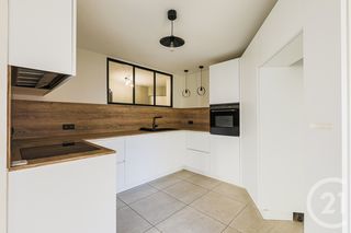  Appartement � vendre 5 pi�ces 108 m�